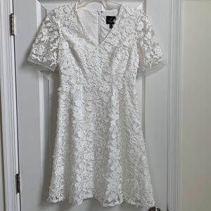 Beautiful adrianna papell white floral dress